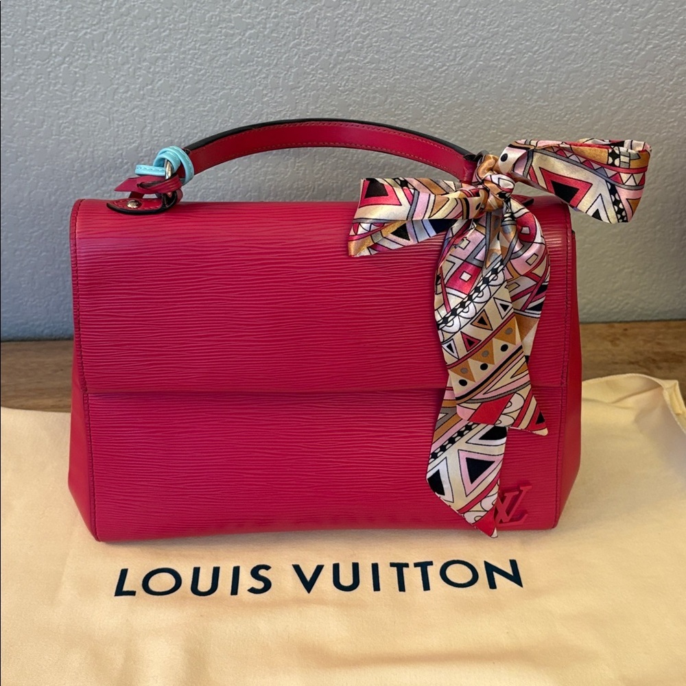 Louis Vuitton Epi Cluny BB Fuchsia Satchel - Picture 2 of 16